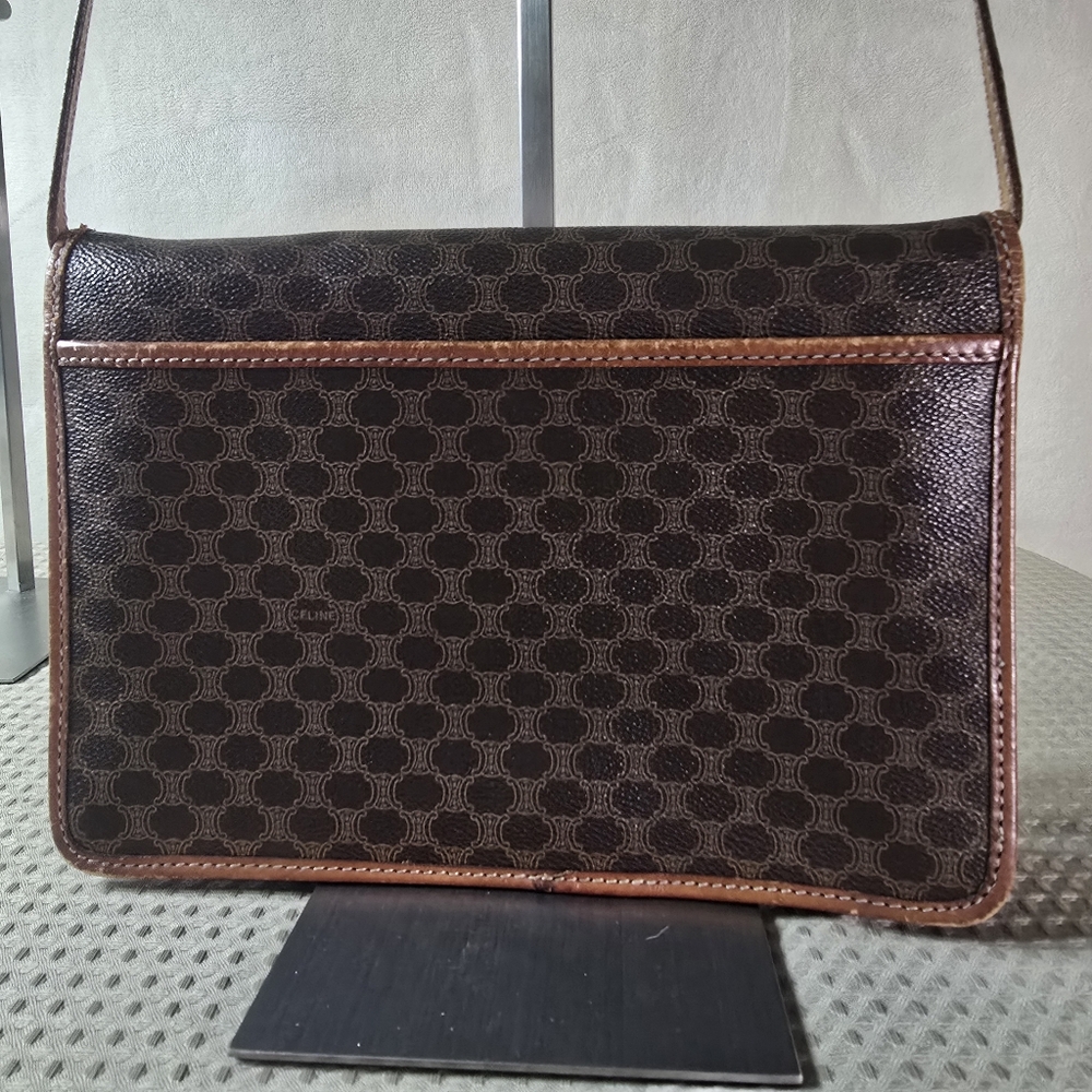 Celine - Picture 2 of 11